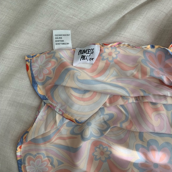 Princess Polly Top/Scarf - Picture 3 of 3